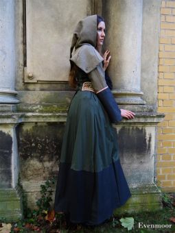 Mittelalterkleid Floré Kapuzenumhang Gürtel Naturfarben