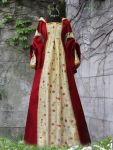 Kleid Mittelalter Rot Creme Taft Stickerei Kapuze