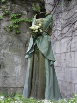 Hochzeitskleid Mittelalter taubenblau weite Ärmel grün