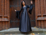 Edles Mittelalterkleid "Tuula" Schwarz Grau Silberborte