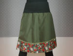 Midirock "Hedi" Grün mit buntem Blumensaum...